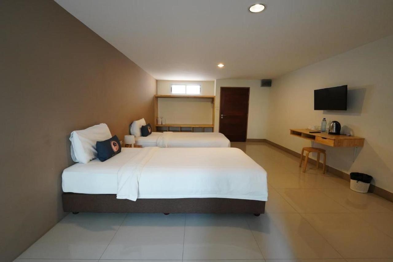 Habitació Comfort | Escriptori, wifi gratuïta i roba de llit 