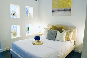 1 quarto, escrivaninha, ferros/tábuas de passar roupa, Wi-Fi de cortesia