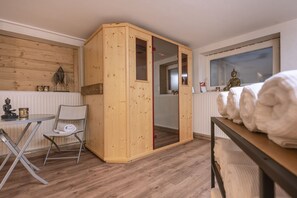 Sauna, steam room, hot stone massages, deep-tissue massages