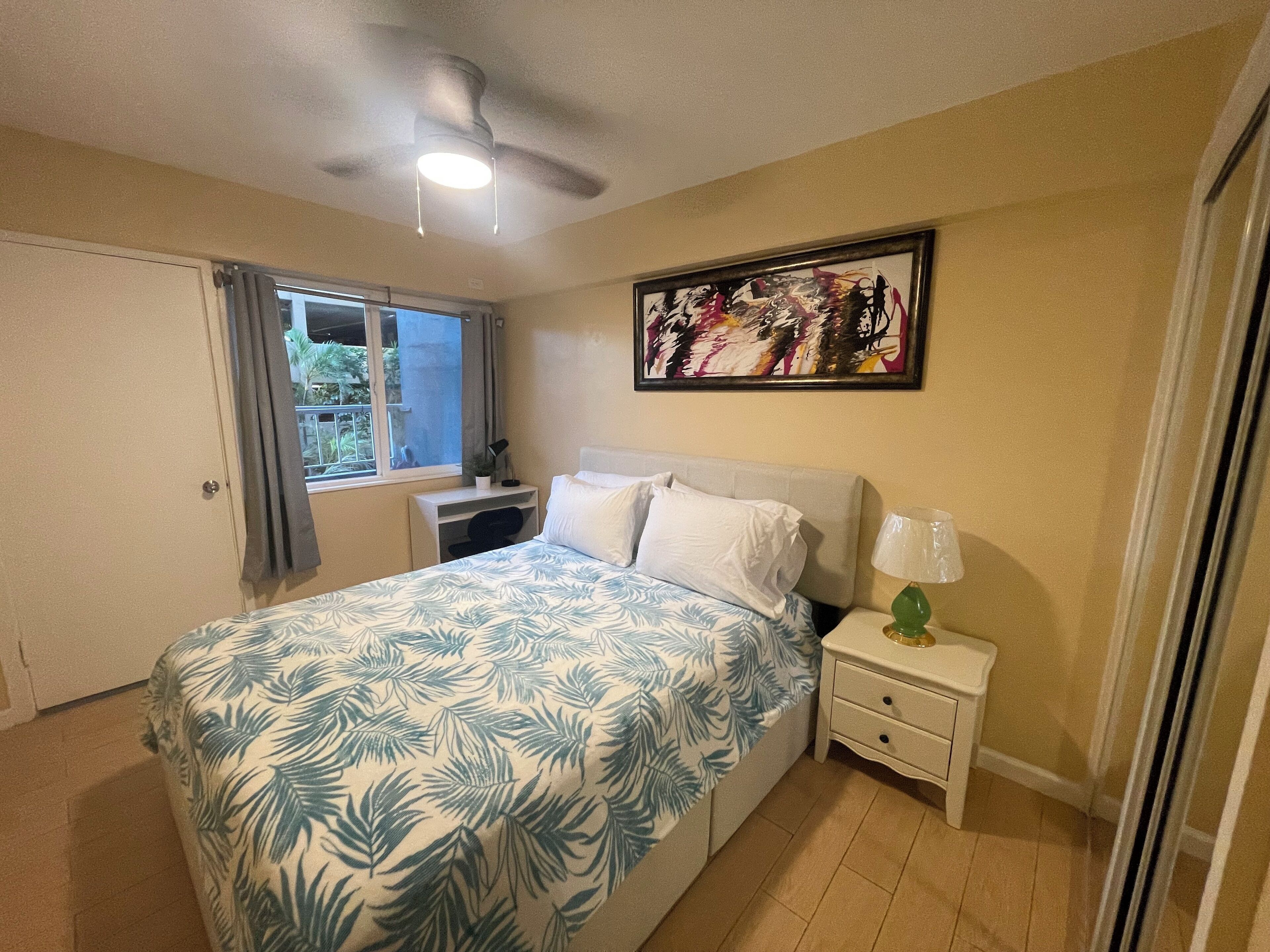 2 bedrooms, desk, iron/ironing board, free WiFi