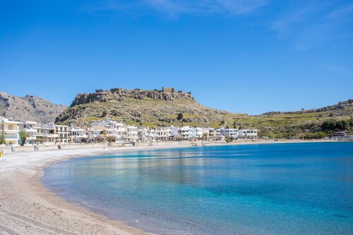 New Brand Villas,Heating Pool, Jacuzzi ,Spa near haraki beach,taverna,market 