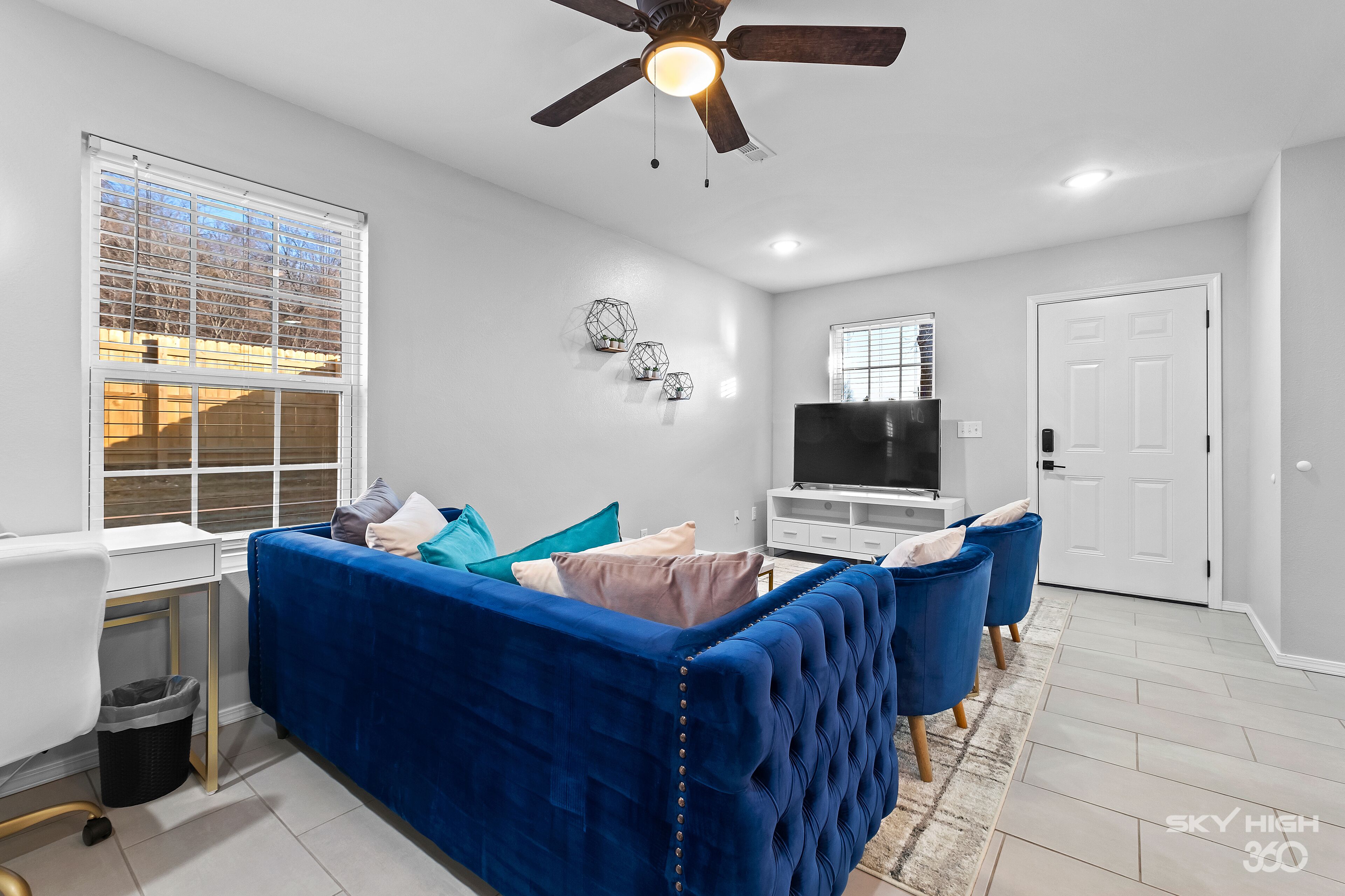 Cloud9✨ 5 mins to DT, Dickson, UofA! Sleeps 7️⃣❗️