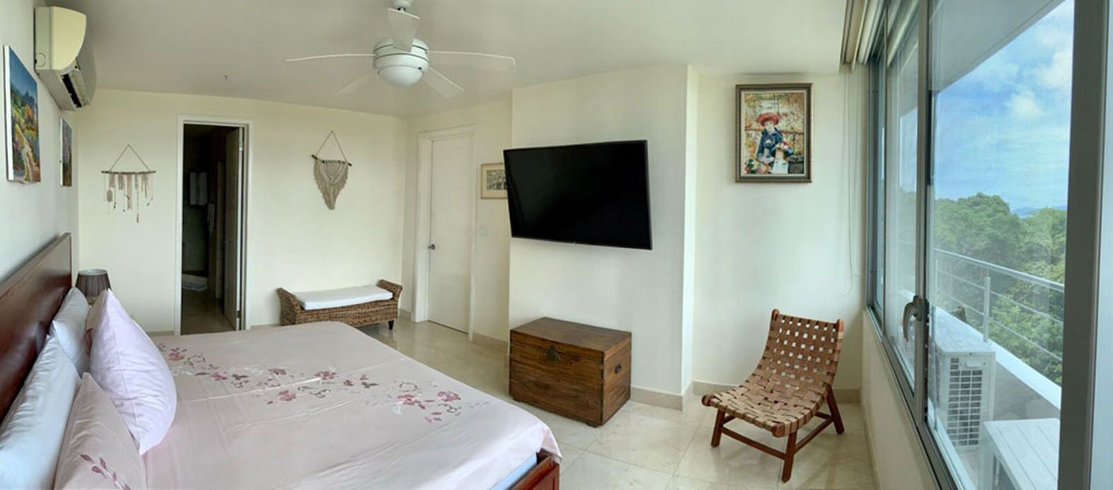 3 bedrooms, desk, iron/ironing board, travel cot