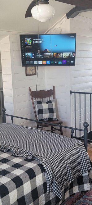 2 chambres, fer et planche à repasser, lit parapluie, Wi-Fi gratuit