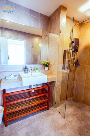 Deluxe Apartment, 2 Bedrooms | Bathroom - Timurbay beachfront by Perfect Host (Kuantan)