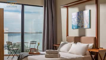 Edredons de pluma, cofres nos quartos, cortinas blackout