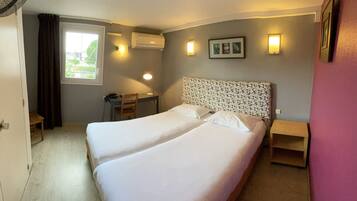 Tomannsrom – comfort | Sengetøy av topp kvalitet, skrivebord, wi-fi (inkludert) og sengetøy