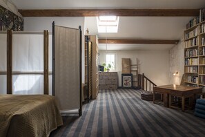 6 bedrooms, WiFi - Superbe Maison de Centre-ville (Angoulême)