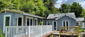 Lower Hill Cottage w/Swedish Hot Tub