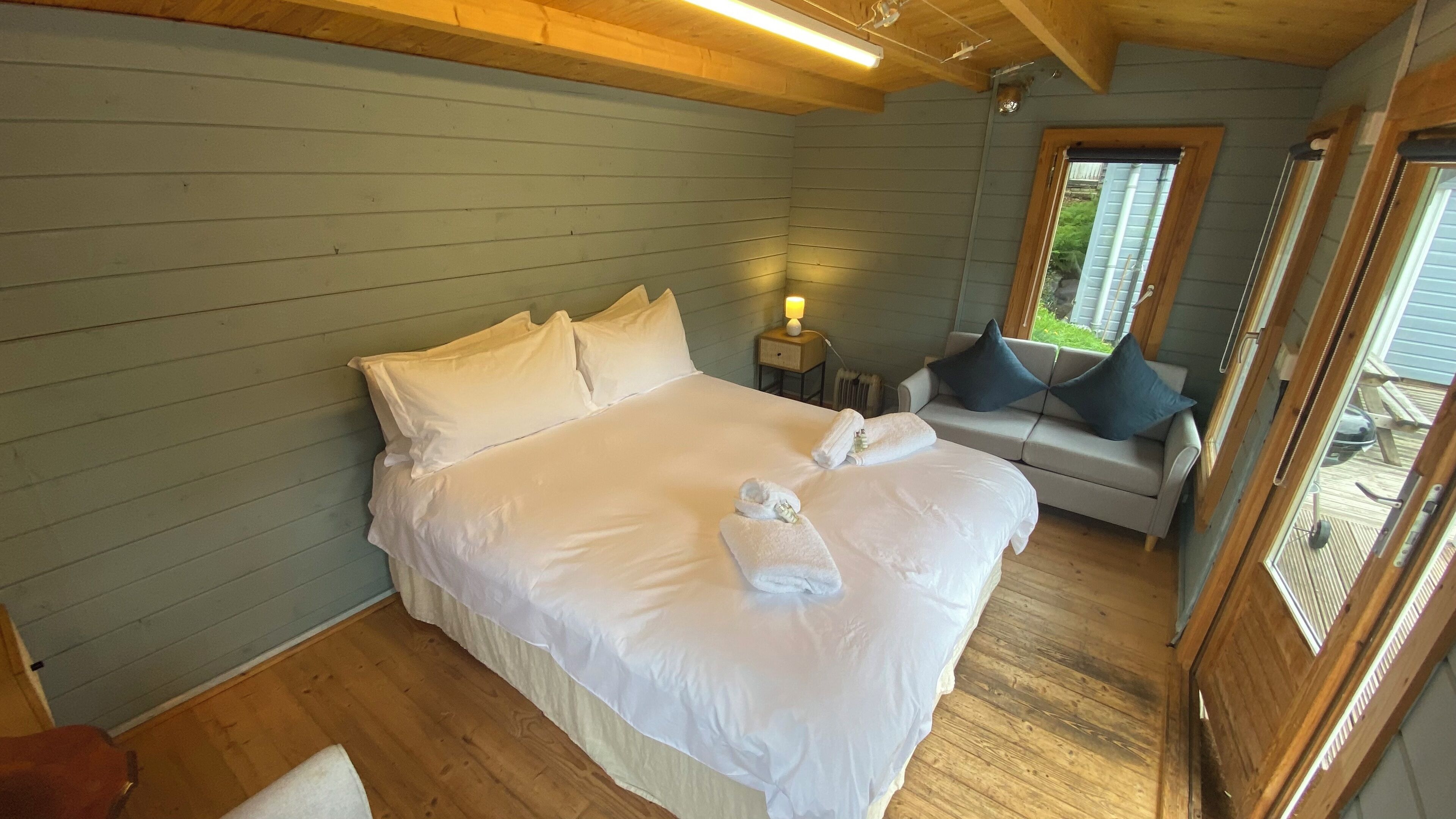 3 bedrooms, WiFi, bed sheets