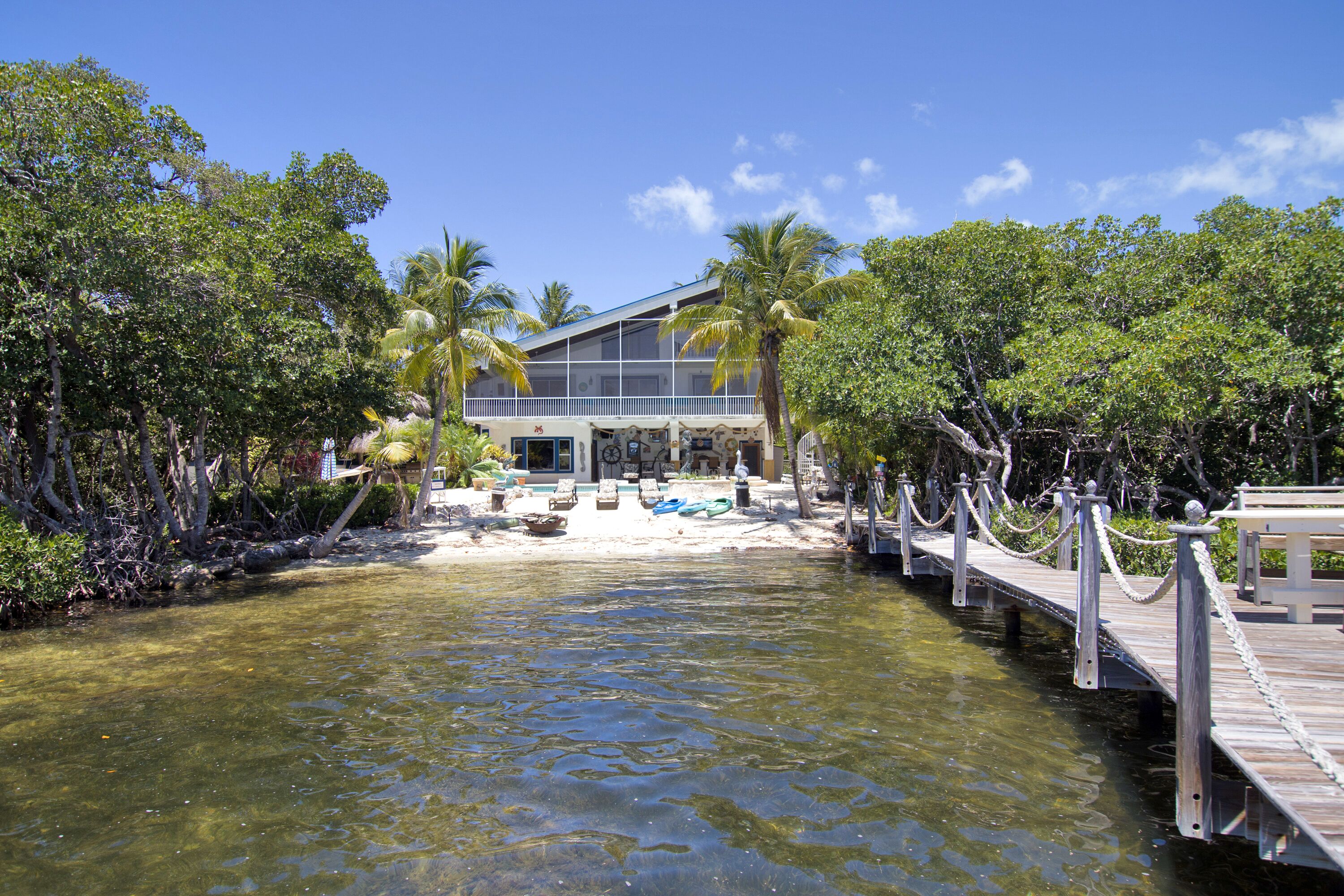 The Odle's Abode - Pool home with a private beach and dockage!