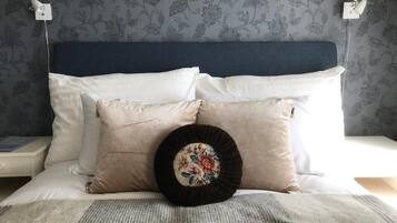 Habitación con 1 cama matrimonial o 2 individuales | Muebles diferentes y ropa de cama