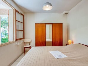 3 bedrooms, Internet