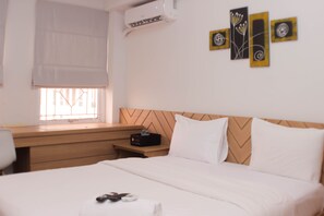 Apartment | Individually decorated, individually furnished, free WiFi - Homey And Cozy Stay Studio Apartment At Patraland Urbano (Bekasi)