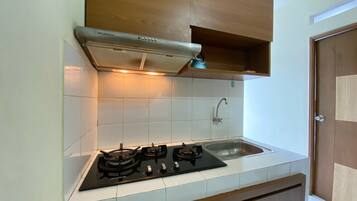 Departamento, 1 habitación | Cocina privada | Refrigerador y utensilios de cocina