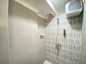Apartment, 2 Bedrooms | Bathroom | Towels - Cozy 2Br Apartment At Gateway Ahmad Yani Cicadas (Bandung)