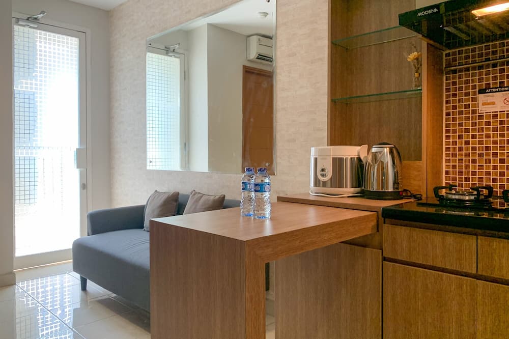 Comfort And Tidy 2Br At Cinere Bellevue Suites Apartment
