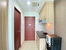 Apartamento | Cocina privada | Frigorífico y utensilios de cocina