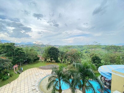 Bohemian Spacious 2Br Apartment At Marbella Suites Dago Pakar Bandung