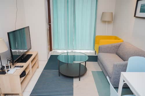 Apartment, 2 Bedrooms | Living area