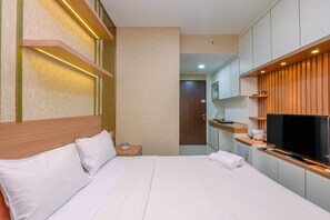 Individually decorated, individually furnished, free WiFi - Cozy Studio At Transpark Cibubur Apartment (Depok)