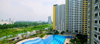 Cozy And Modern Studio Apartment At Springlake Summarecon Bekasi