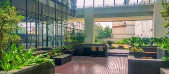 Cozy And Simply Studio At Evenciio Margonda Apartment