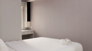 Unclassified image, 2 of 20, button - Warm And Enjoy Living 2Br At Springlake Summarecon Bekasi Apartment (Bekasi)