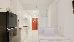 Unclassified image, 3 of 15, button - Cozy Living Studio Room At Sky House Bsd Apartment (Pagedangan)