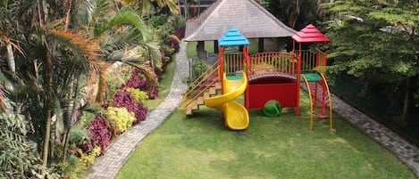 Children's play area - outdoor
