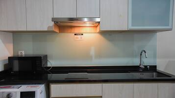 Apartment | Private kitchen | Fridge, microwave, stovetop, electric kettle