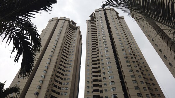 Exterior - Comfort 2Br + Extra Room At Sudirman Tower Condominium Apartment (Jakarta)