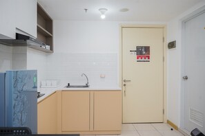 Apartment, 2 Bedrooms | Private kitchen - Nice And Comfy 2Br Apartment At M-Town Residence Near Summarecon (Gading Serpong)