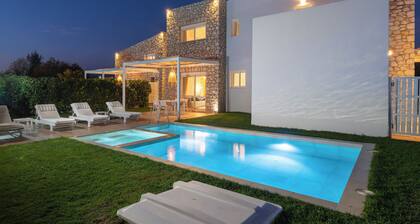 New Brand Villas,Heating Pool, Jacuzzi ,Spa near haraki beach,taverna,market