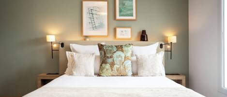 1 bedroom, premium bedding, in-room safe, desk