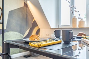 Dining - fewo1846 - Möwensicht / elegant apartment on the 4th floor with harbor view (Flensburg)