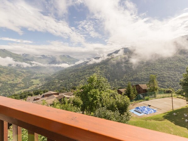 Property grounds - Cozy Apt Near Slopes with Balcony & TV - Montchavin (La Plagne Montchavin Les Coches)