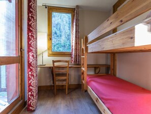 2 bedrooms - Beautiful apartment near center, 2 bedrooms, renovated, balcony, 6 pers (La Plagne Montchavin Les Coches)