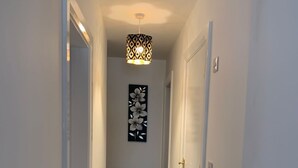 Hallway - 13 Eyre Square Lane (Galway)