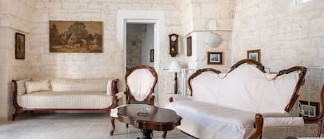 Télévision à écran plat