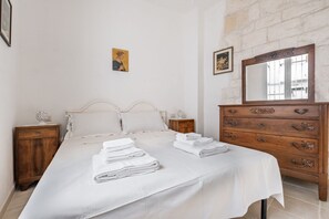 3 chambres, fer et planche à repasser, Wi-Fi