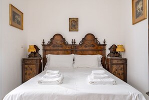 3 bedrooms, iron/ironing board, WiFi