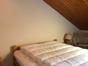 2 bedrooms - Duplex spacieux aux pieds des pistes, balcon, proche commerces, 4ème étage, parking gratuit (La Plagne Montalbert)