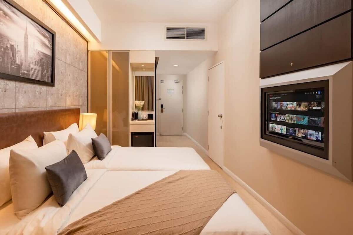 Down comforters, minibar, blackout drapes, soundproofing