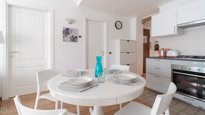 Apartamento (2 Bedrooms) | Parte interna