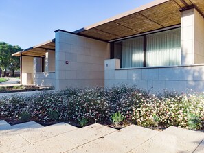 Mặt tiền nơi lưu trú