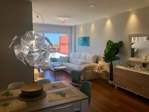 Living area - Playa Granada Golf Apartments with pool and jacuzzi (Motril)