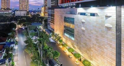 GRAND THAMRIN HOTEL