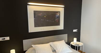 León Apartments. 20 years of success. Centrally located and recently air-conditioned