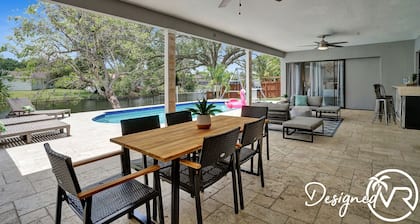Family vacation 5 Br with Heated Pool